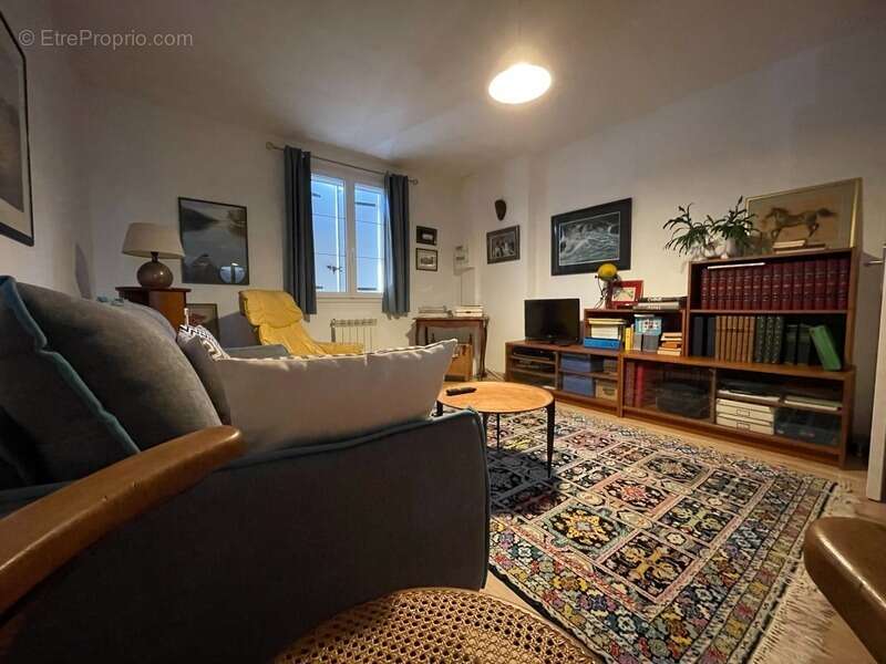 Dpt Dordogne (24), à vendre  maison P8 de 292,68 m² - Terrain de 1 777,00 m² - photo 37