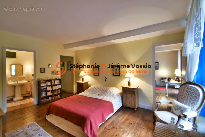 Propriété de prestige du XVIIIᵉ siècle – Domaine sur 4 hectares avec dépendances – Pyrénées - photo 12