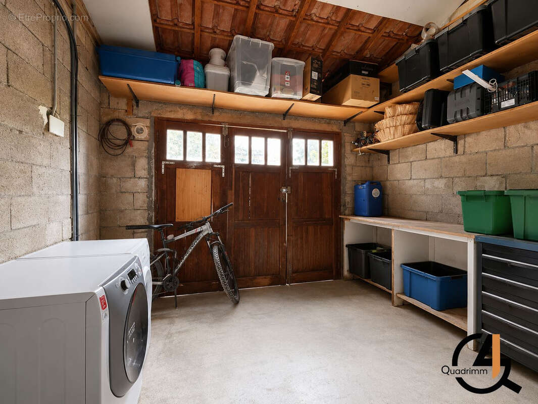 Maison T5 de plain-pied avec jardin, piscine et garage - Entre-Vignes - photo 12