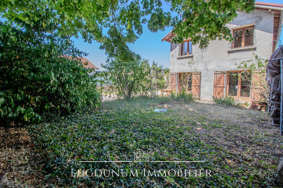 Maison Pont De Cheruy 6 pièce(s) 104 m2 + Jardin + Dépendance - photo 15