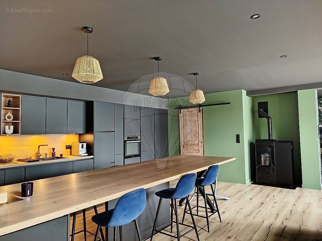 Maison à ARS-SUR-FORMANS