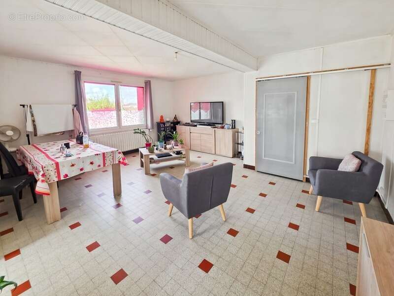 Maison à PERRIGNY