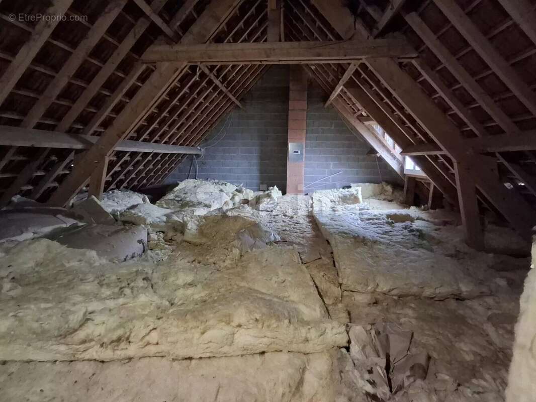 Maison à CANDE-SUR-BEUVRON