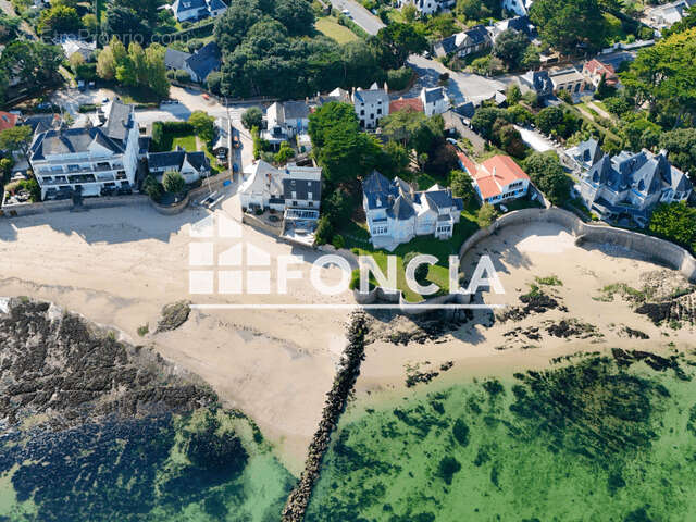 Terrain à LE POULIGUEN