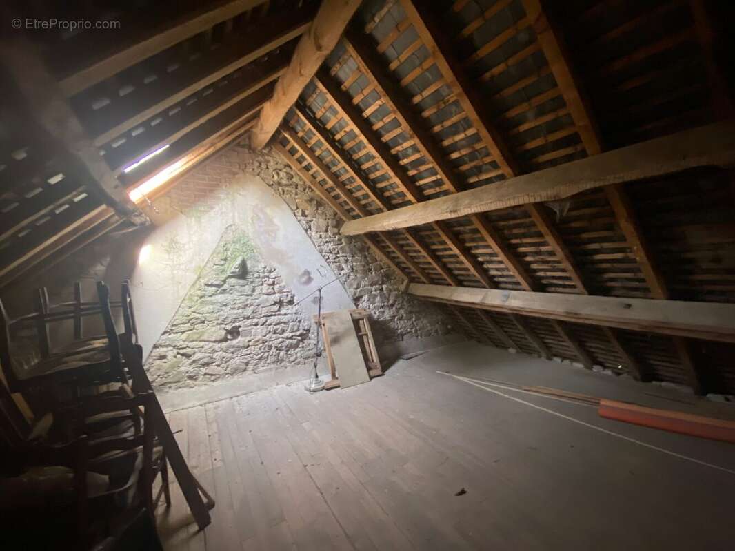 Maison 85 m² à Faux-La-Montagne  - photo 4