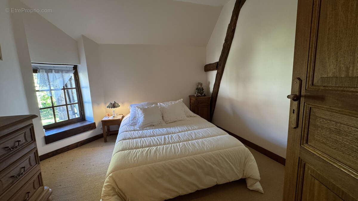 Maison à JOUX-LA-VILLE