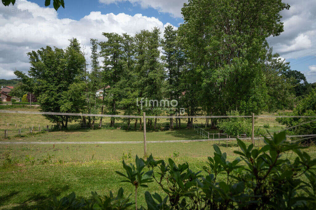 Maison à CHARMOIS-L&#039;ORGUEILLEUX