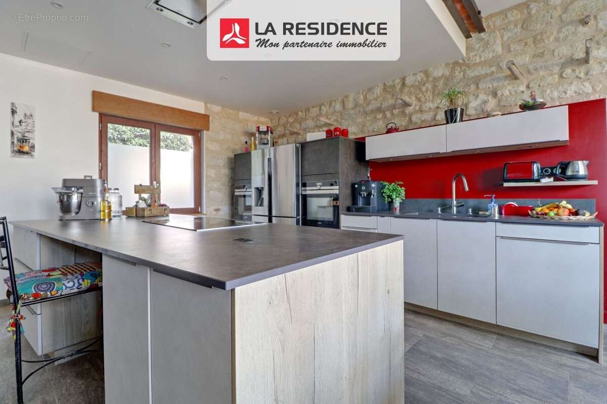 Maison à MAURECOURT