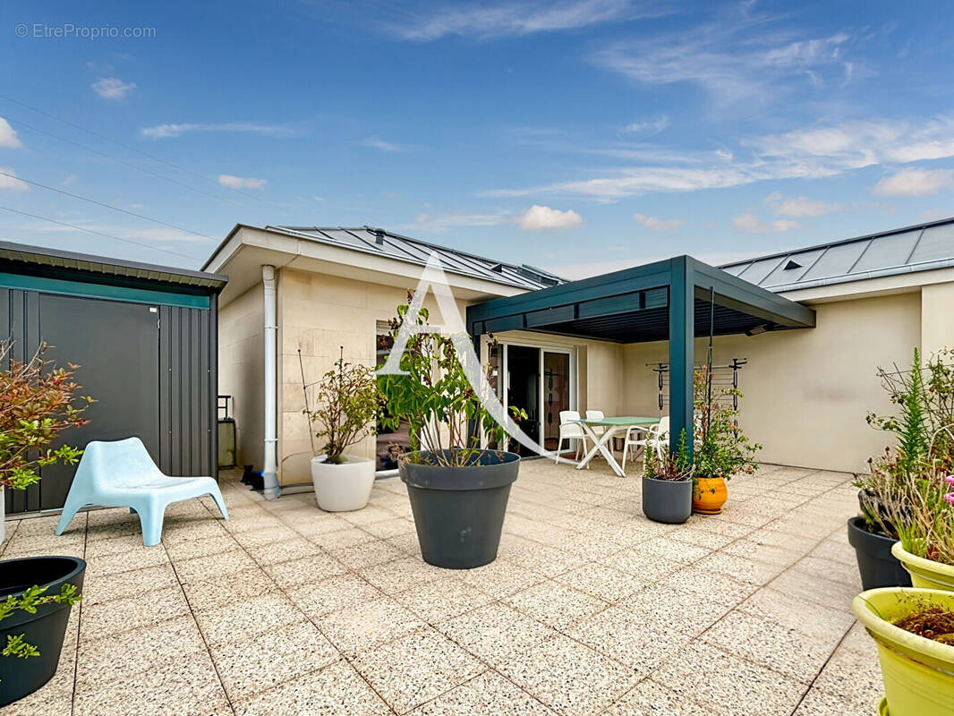 Appartement à ELANCOURT