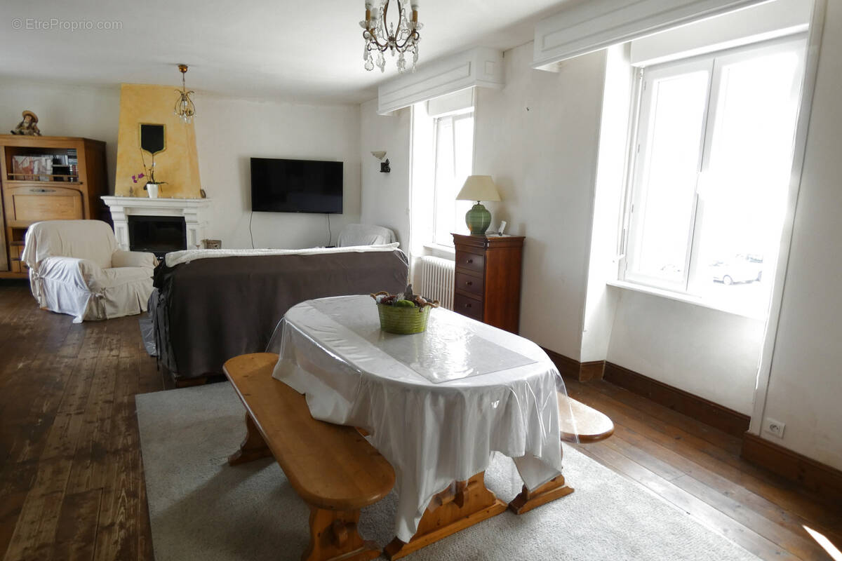 Maison rénovée proche gare - photo 2