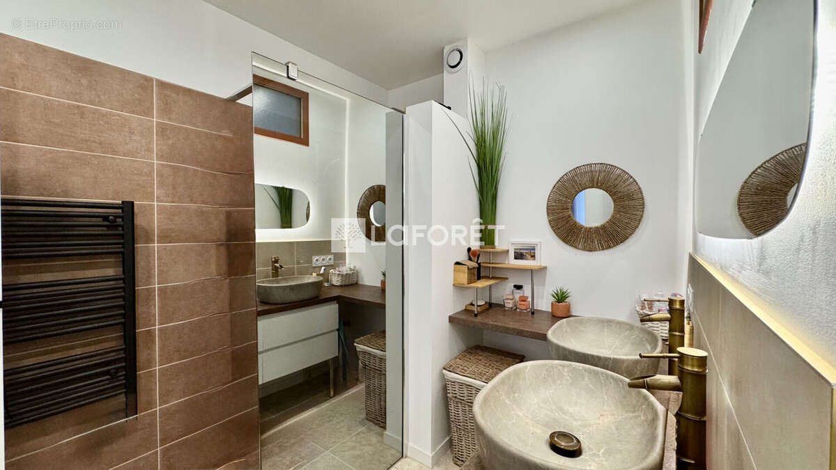 Maison à SOURCIEUX-LES-MINES