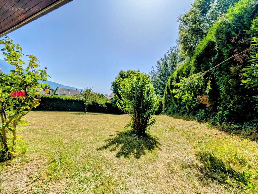 Maison à GILLY-SUR-ISERE