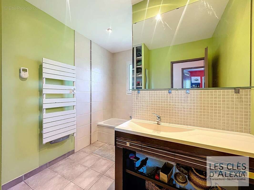 Maison à TUPIN-ET-SEMONS