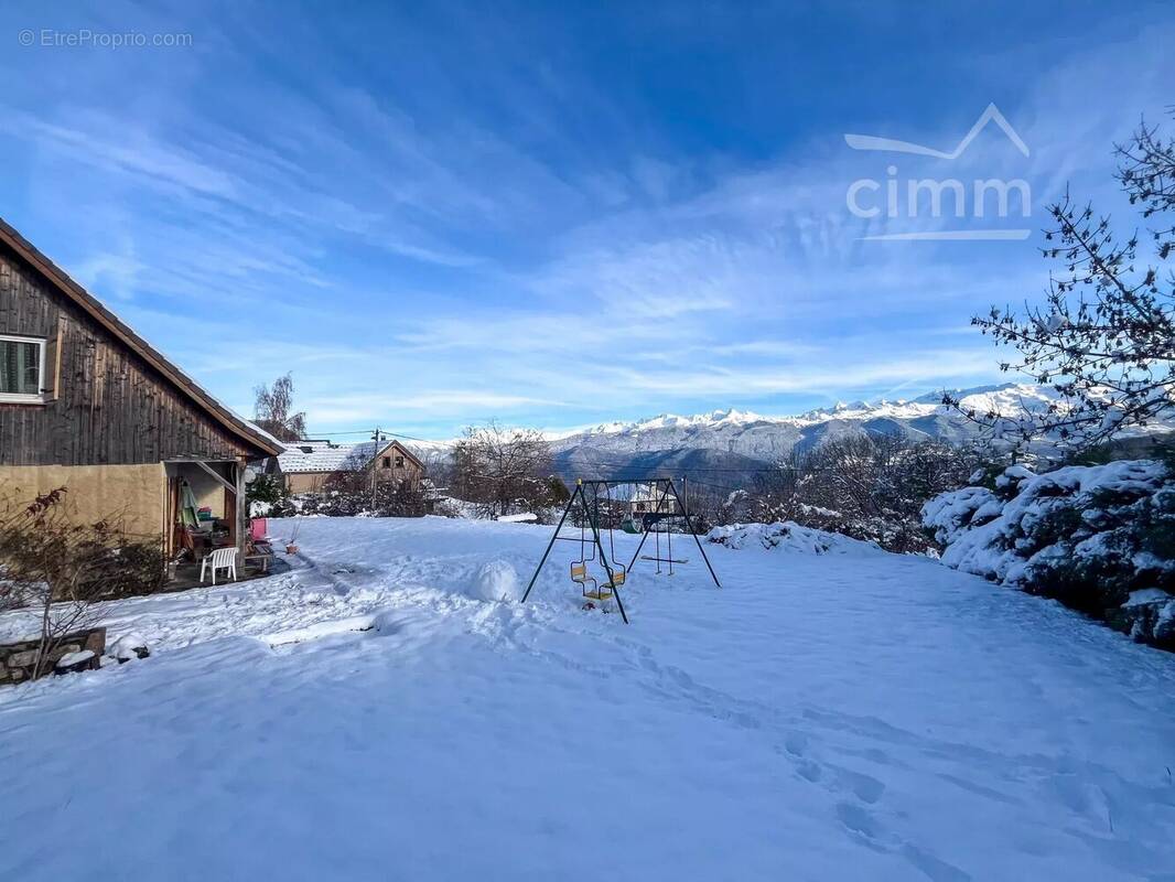 Maison à LA TERRASSE