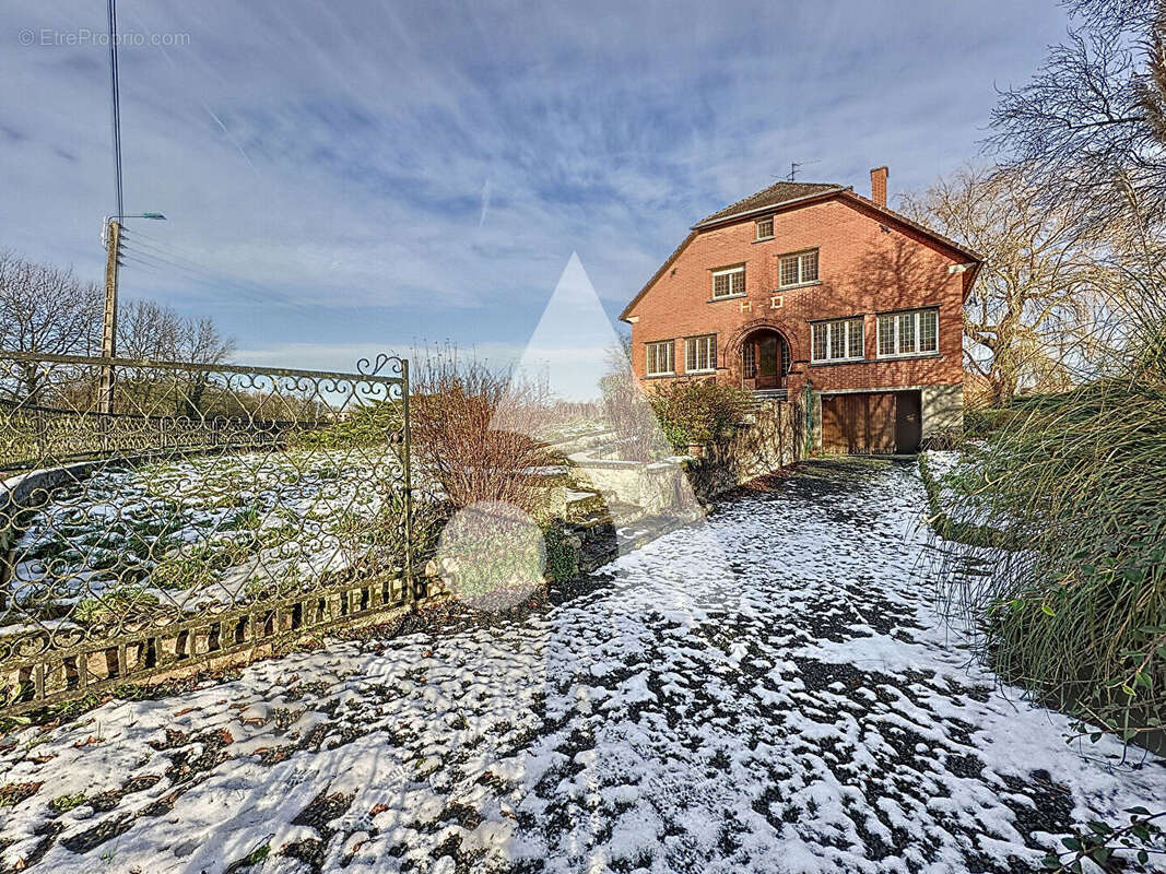 Maison à SAINT-AMAND-LES-EAUX