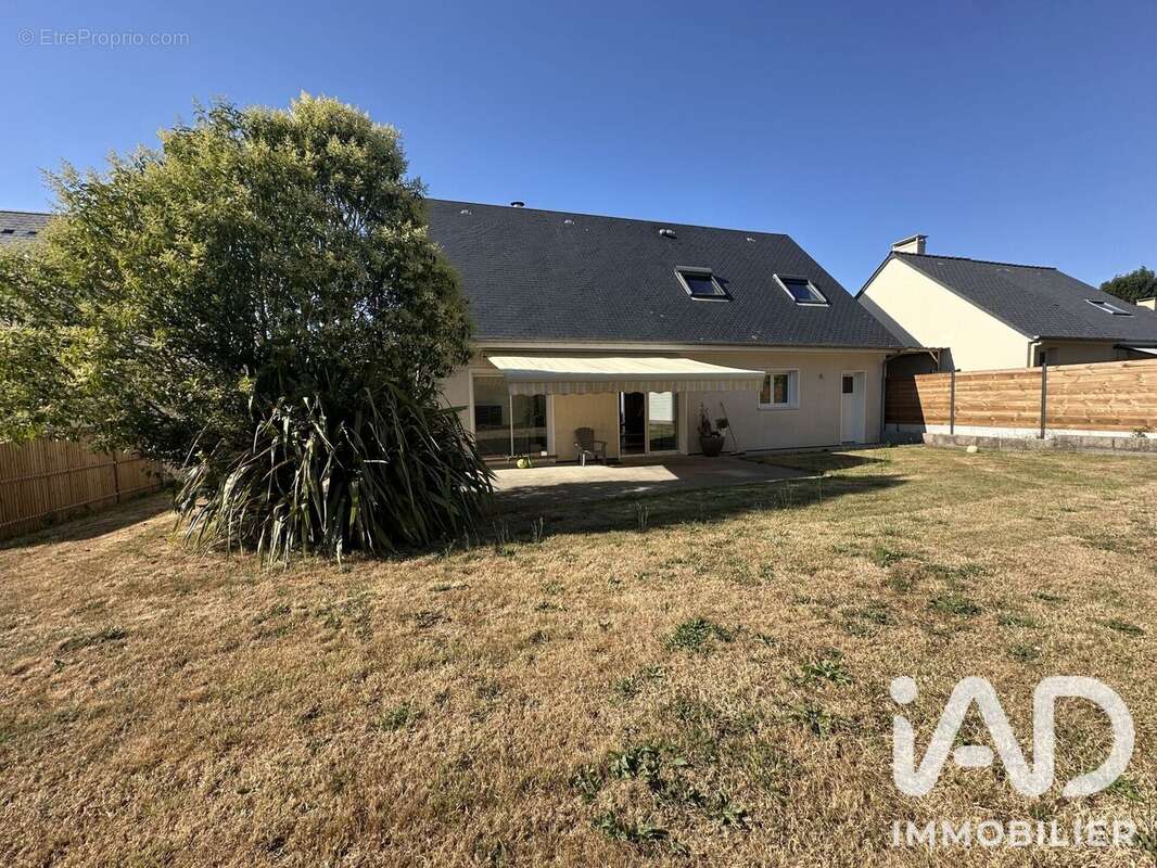 Maison 125 m² à Yquelon  - photo 2