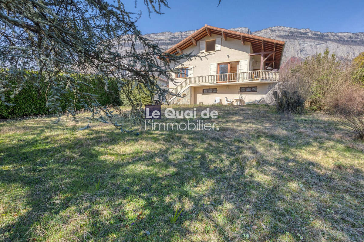 Maison à MONTBONNOT-SAINT-MARTIN