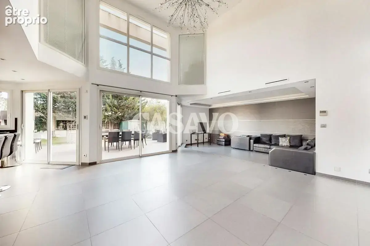Vente Villa 8 pièces de 300m² - 94700 Maisons-Alfort - photo 2