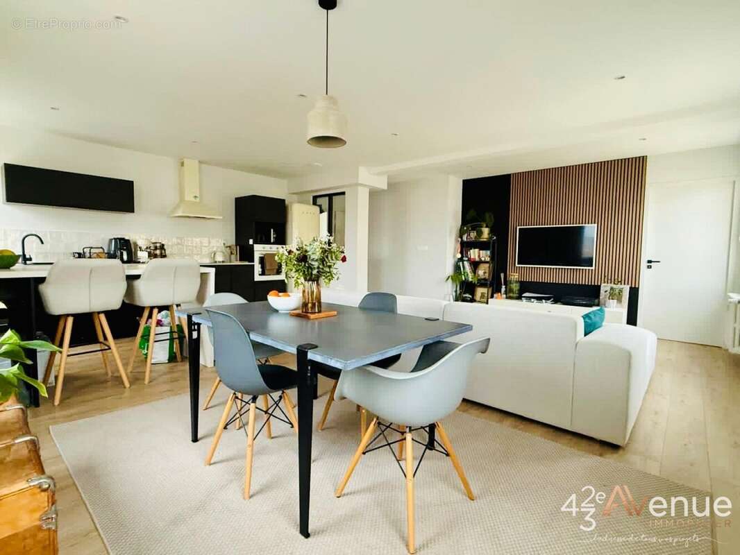 Appartement à SAINT-ETIENNE