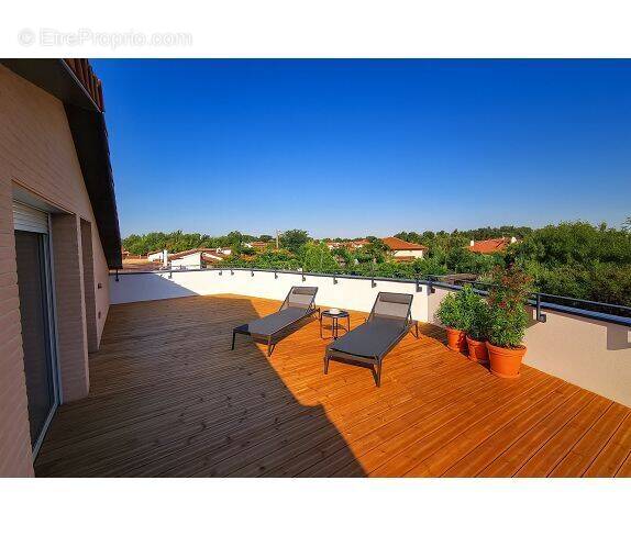 Appartement à BRUGUIERES