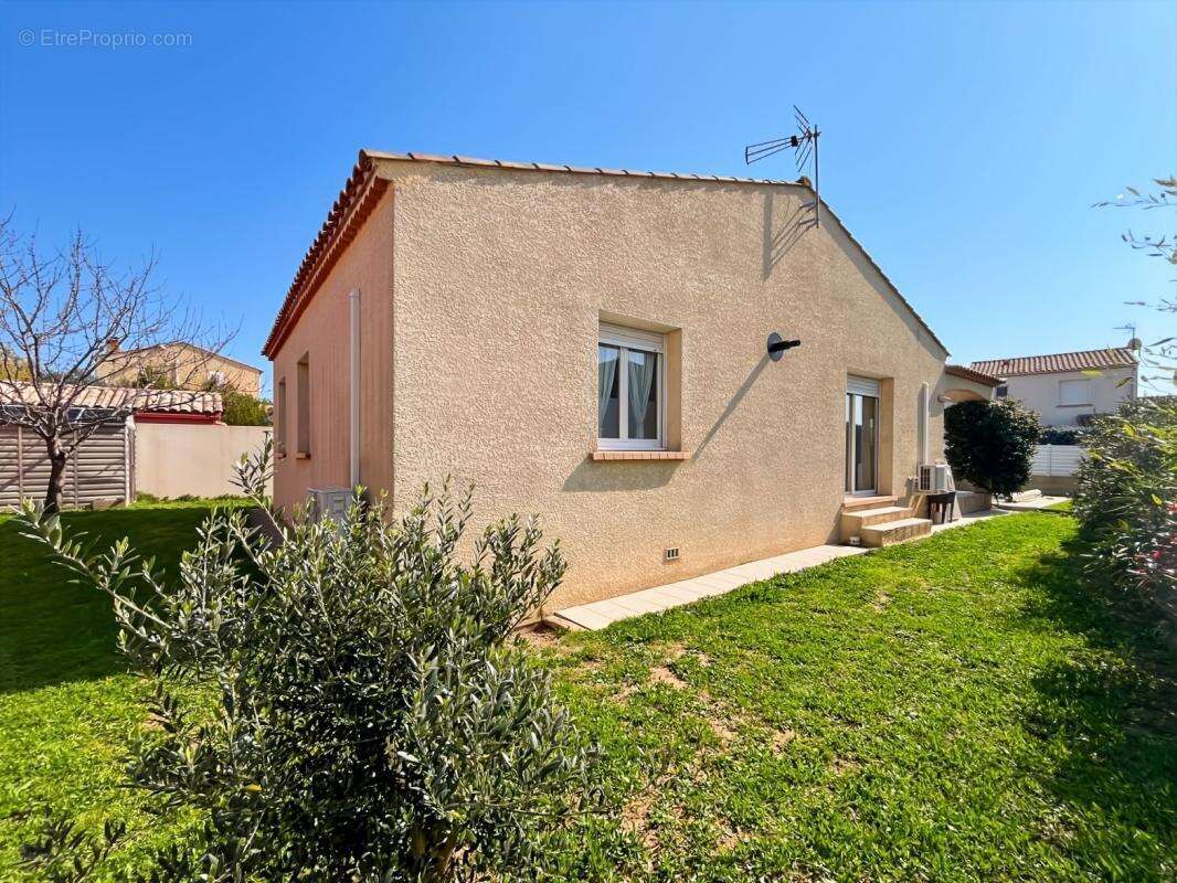 Maison à POMEROLS