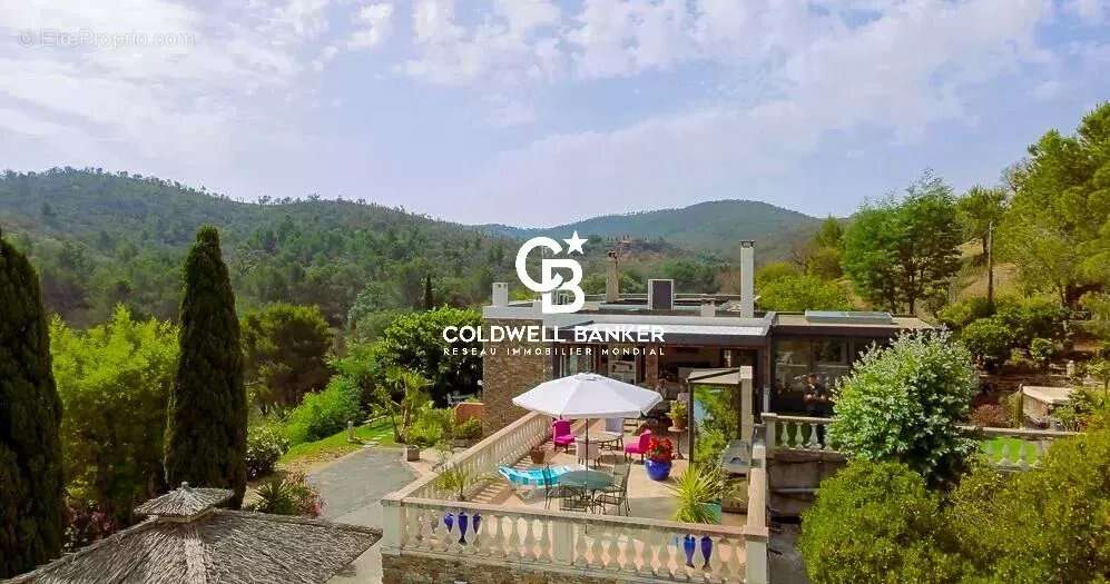 Maison à BORMES-LES-MIMOSAS