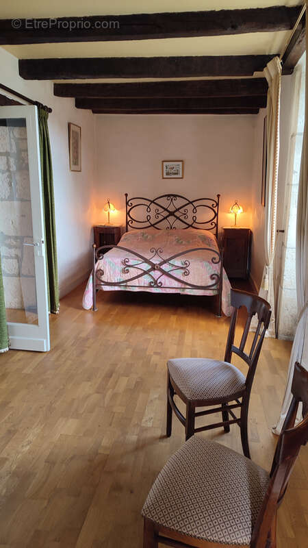 Maison à MONTAIGU-DE-QUERCY