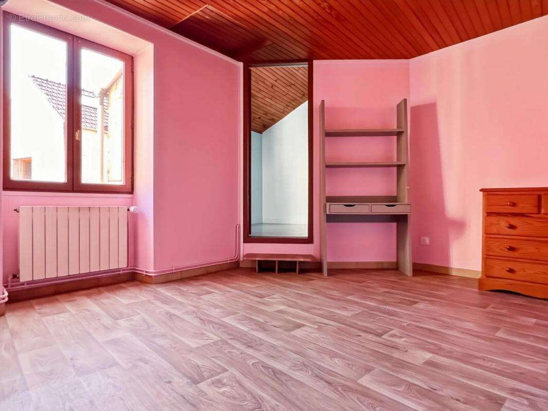 Appartement à VAUREAL