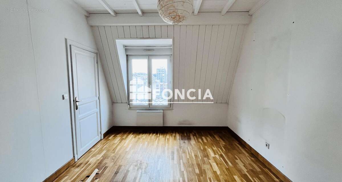 Appartement à LYON-6E