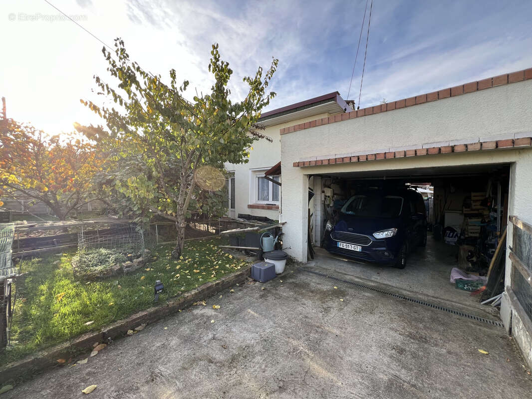 Maison à PONTAULT-COMBAULT