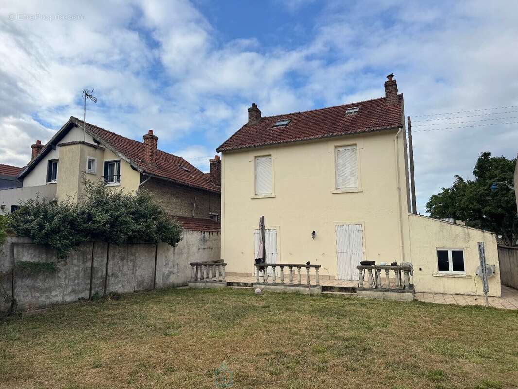 Maison à MANTES-LA-JOLIE