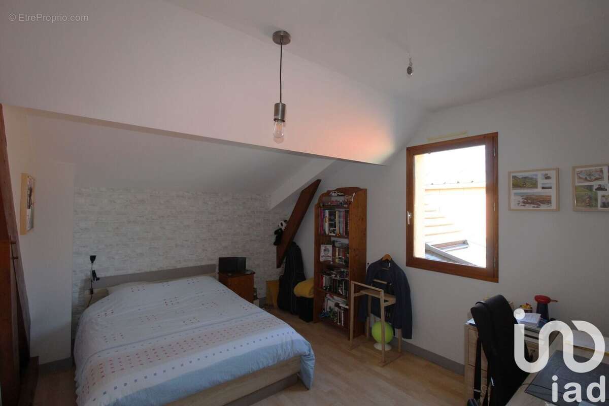 Photo 8 - Maison à YVRE-L&#039;EVEQUE