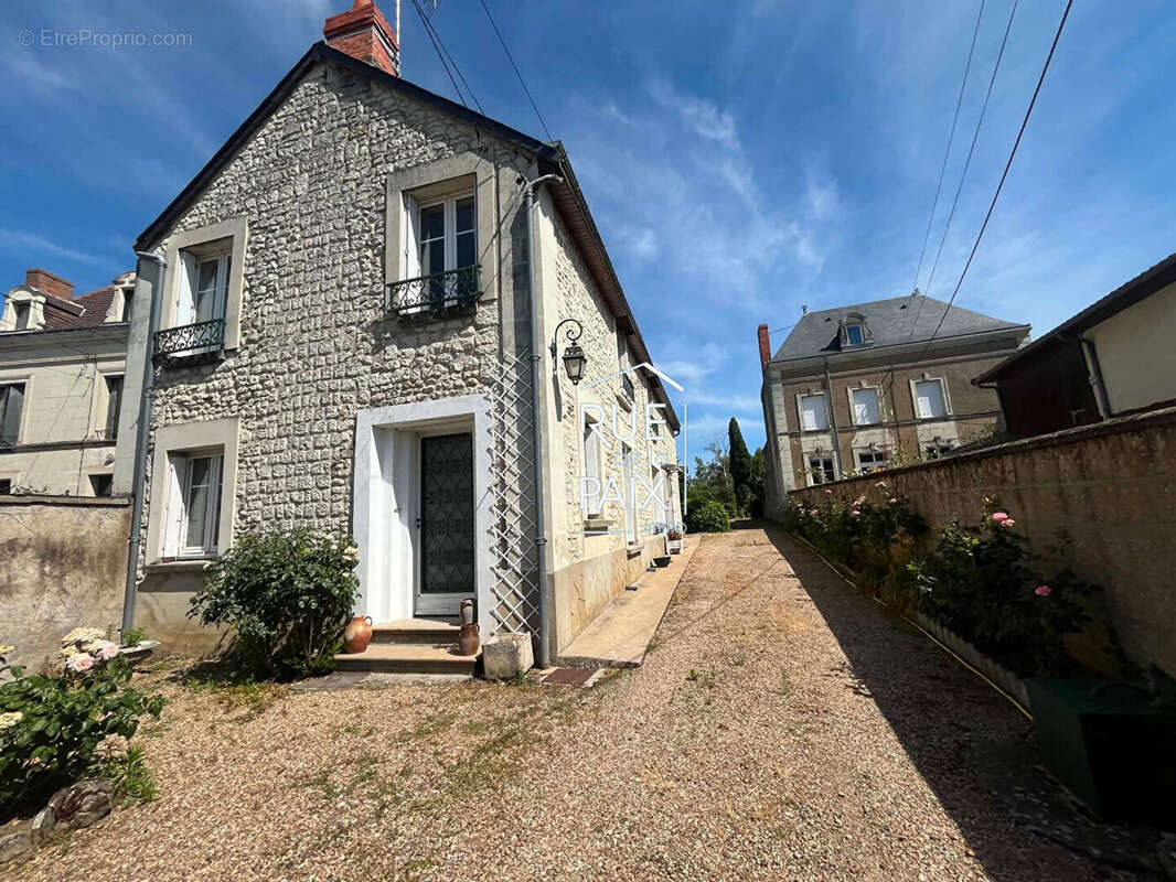 Maison à SCORBE-CLAIRVAUX