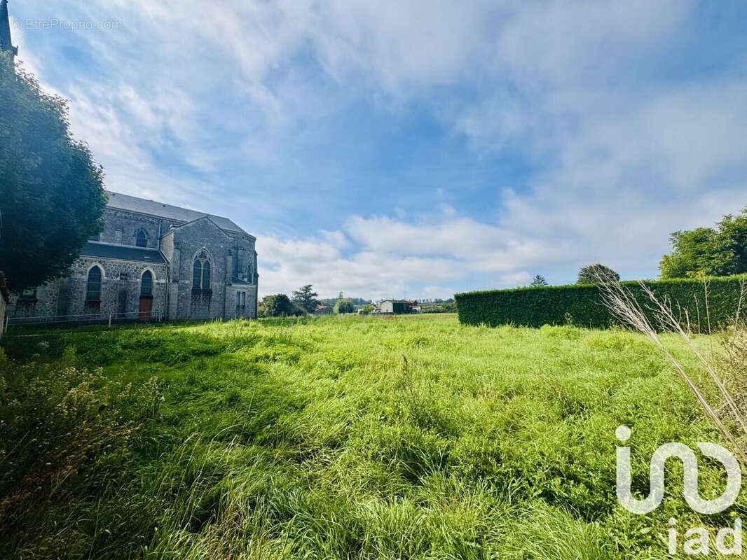 Photo 3 - Terrain à MAGNEUX-HAUTE-RIVE