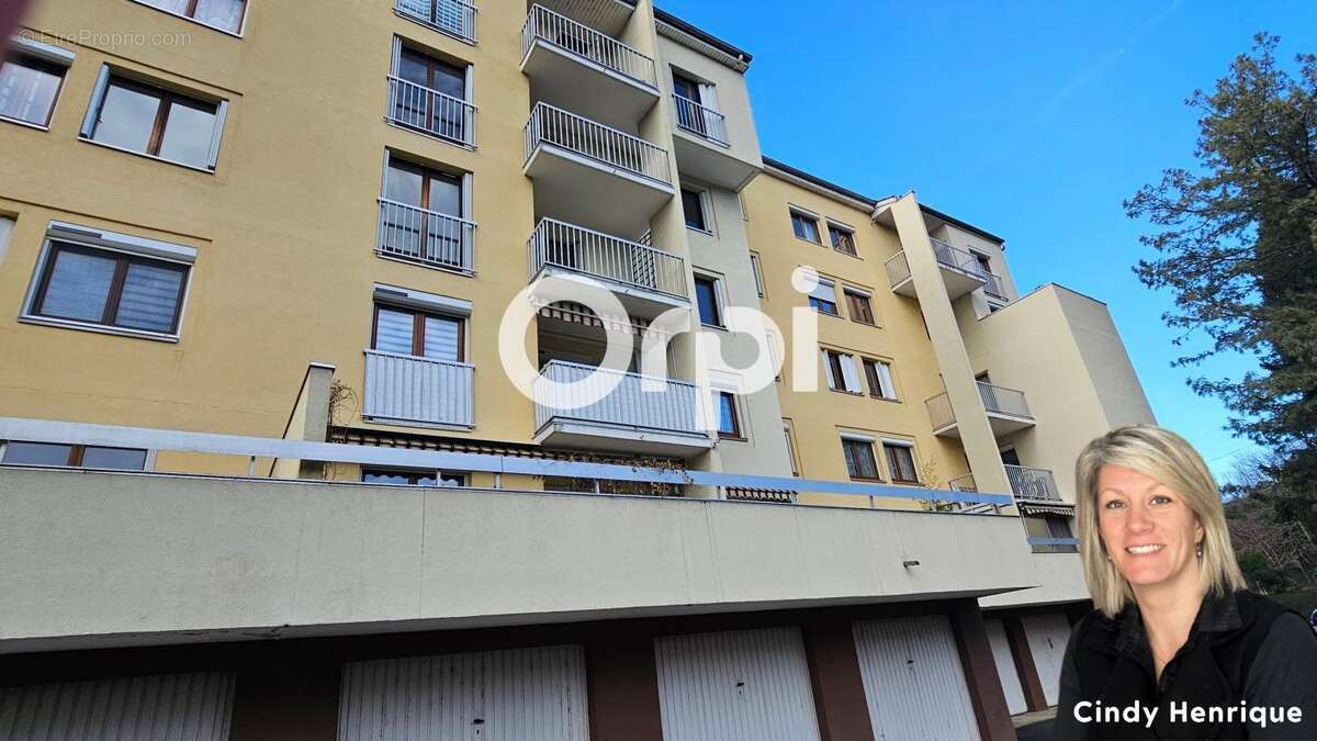 Appartement à MOIRANS