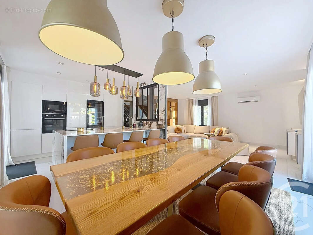 Maison 233 m² à Saint-Parres-Aux-Tertres  - photo 10