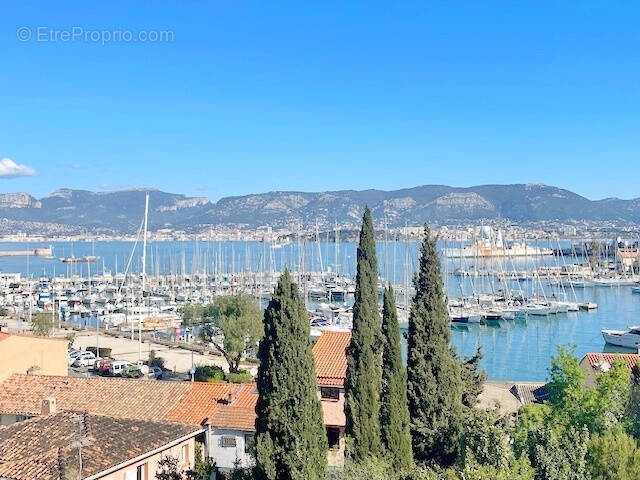 Maison à SAINT-MANDRIER-SUR-MER