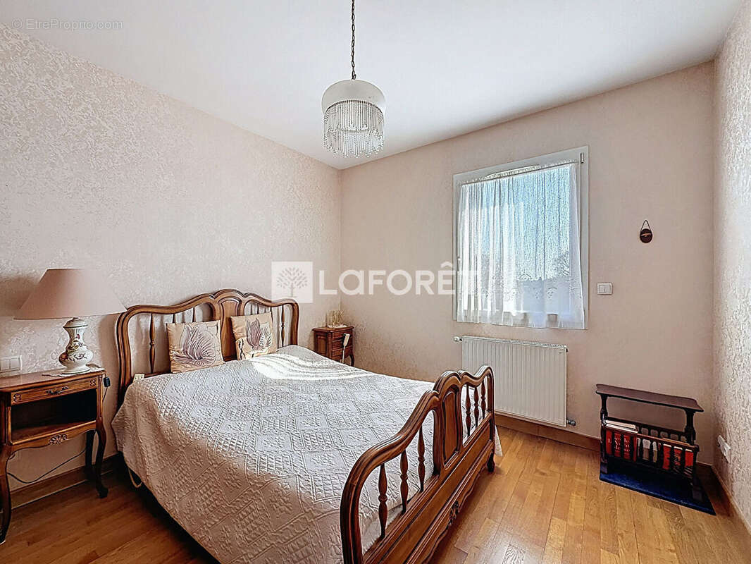 Appartement à CHATILLON-SUR-CHALARONNE