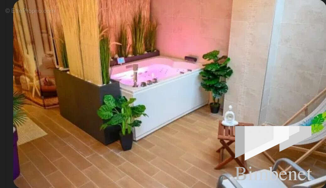 Commerce à SULLY-SUR-LOIRE