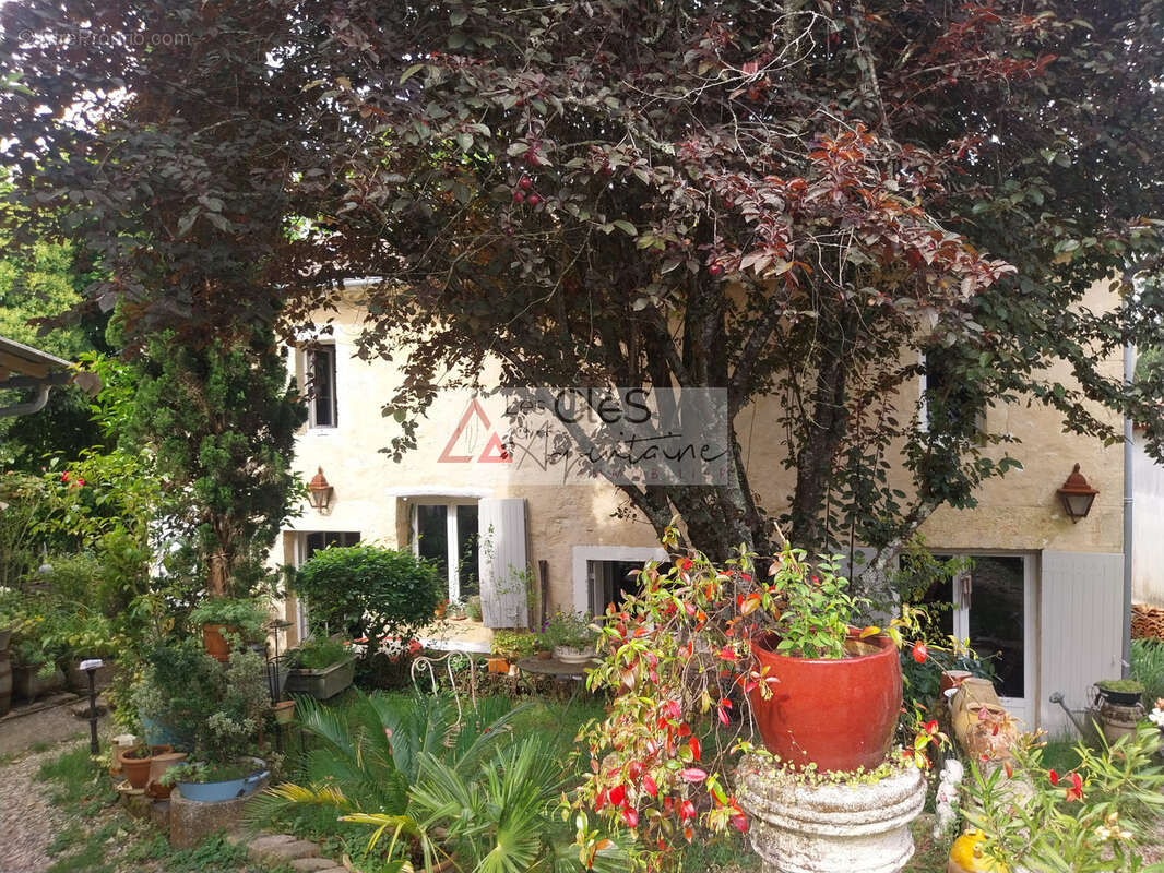 Maison à CADILLAC