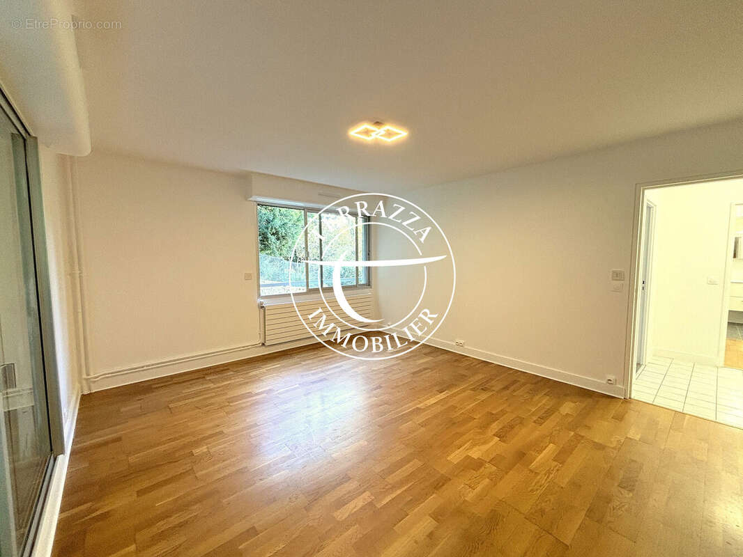 Appartement à BOUGIVAL