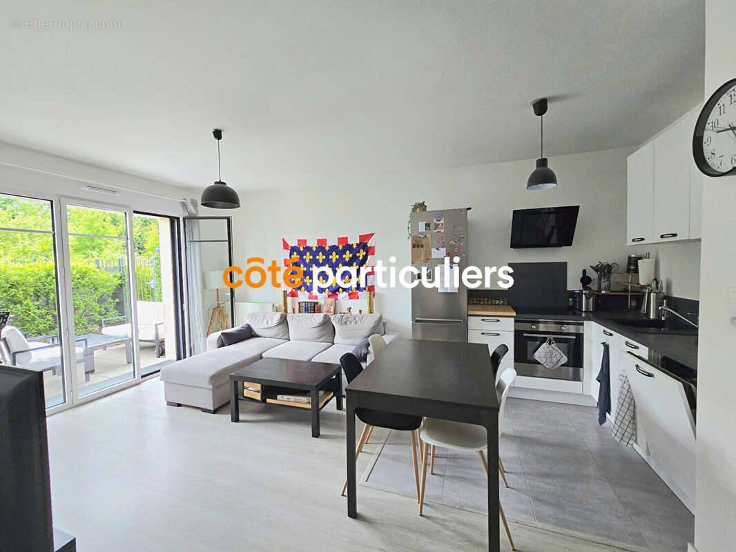 Appartement à SAINT-CYR-SUR-LOIRE