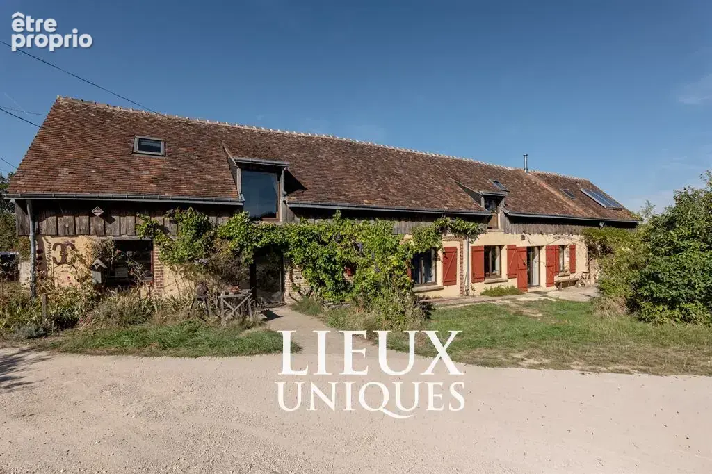 Lieux uniques ® x propriétés privées ® propose belle longère 202 m² sur un terrain de 9051 m² - boursay - photo 2