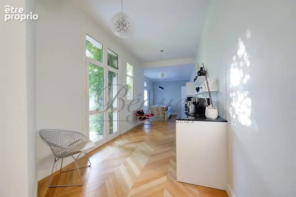 Tours (37000), Indre-et-Loire – Maison de caractère de 446 m², 10 pièces, 7 ch, dépendance, jardin, piscine - photo 6