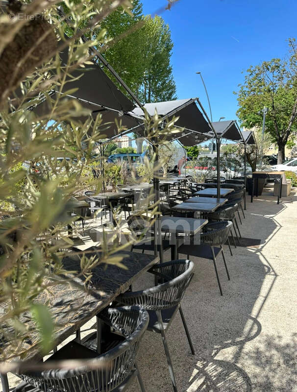 Commerce à ROMANS-SUR-ISERE