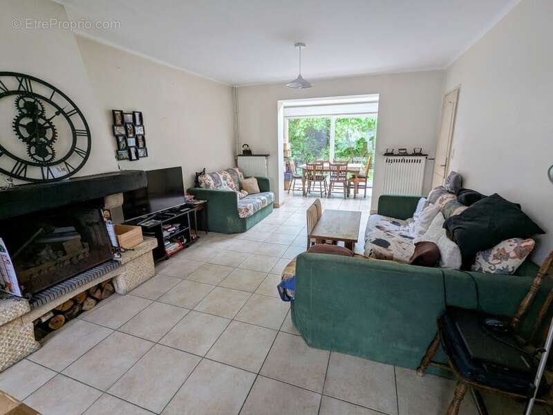 Maison à NEUVILLE-EN-FERRAIN