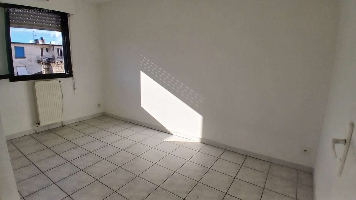 Appartement à LUNEL