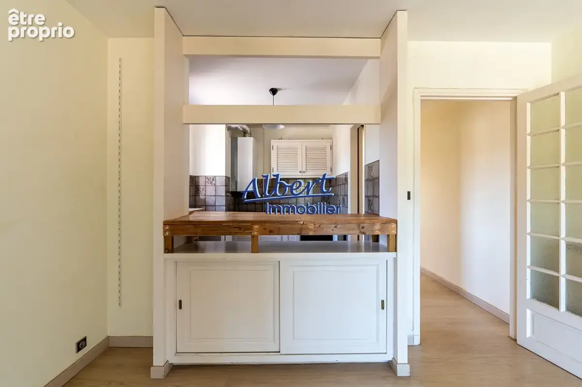 Appartement 2 pièces à vendre à Bandol, dernier étage avec vue dégagée - photo 9