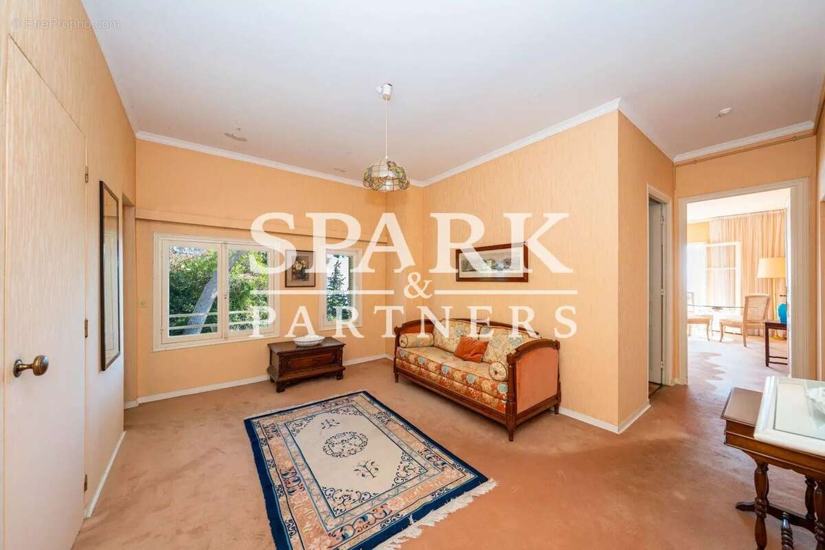 Appartement à BEAULIEU-SUR-MER