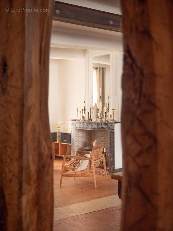 Demeure d'exception au coeur de l'ancienne rue Royale, 6 pièces, 290 m2 avec petit patio  (32) - photo 5